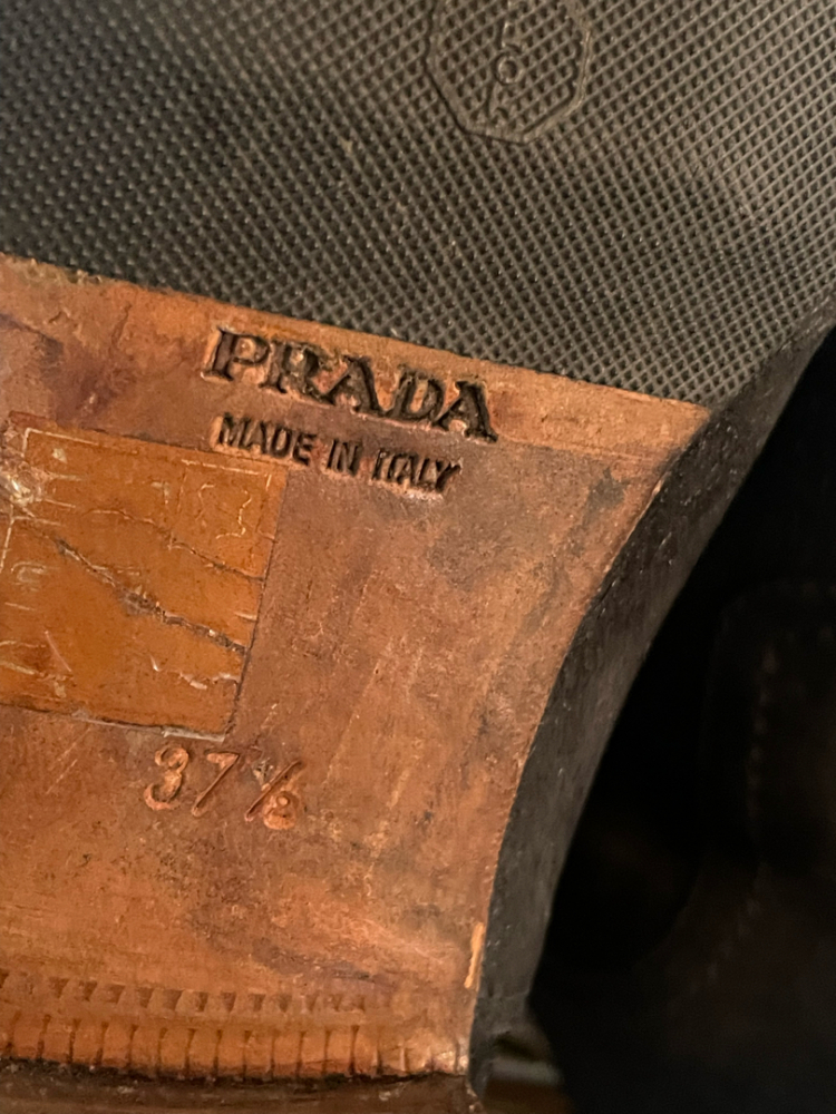 Prada Wildlederstiefel
