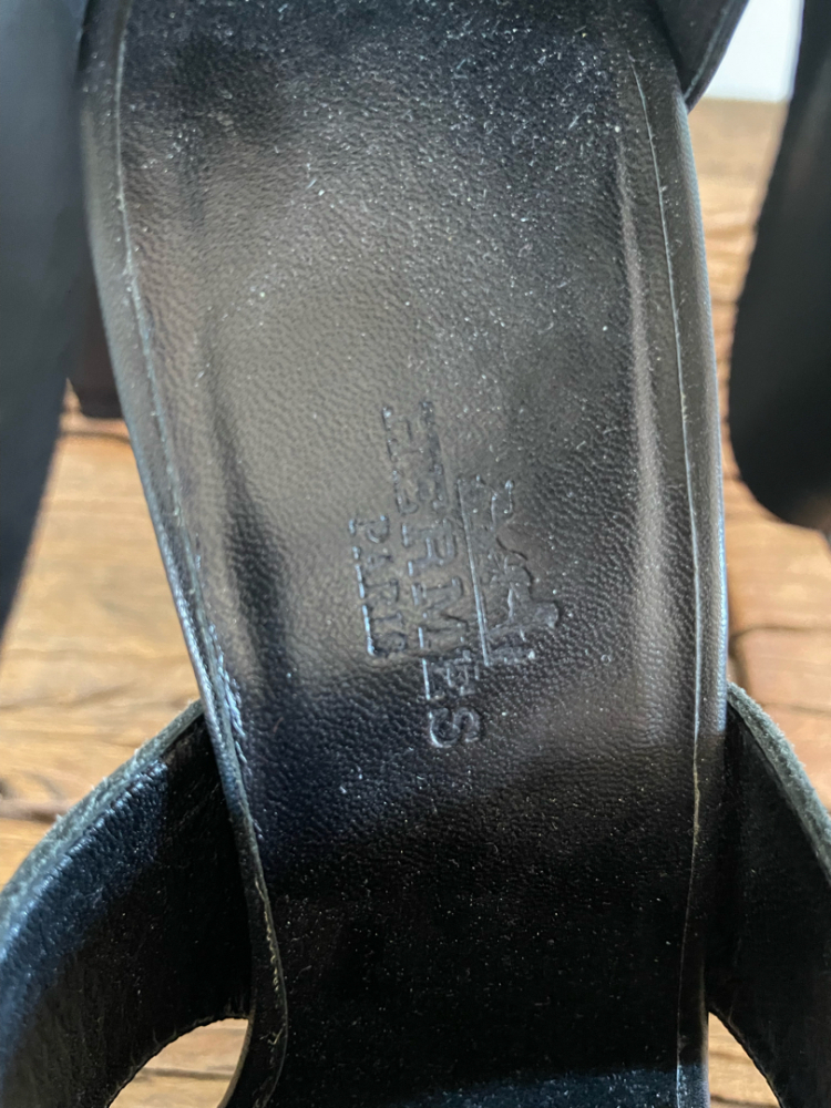 Hermès Hermes Sandalen aus Kalbsleder mit gekreuztem Plateau