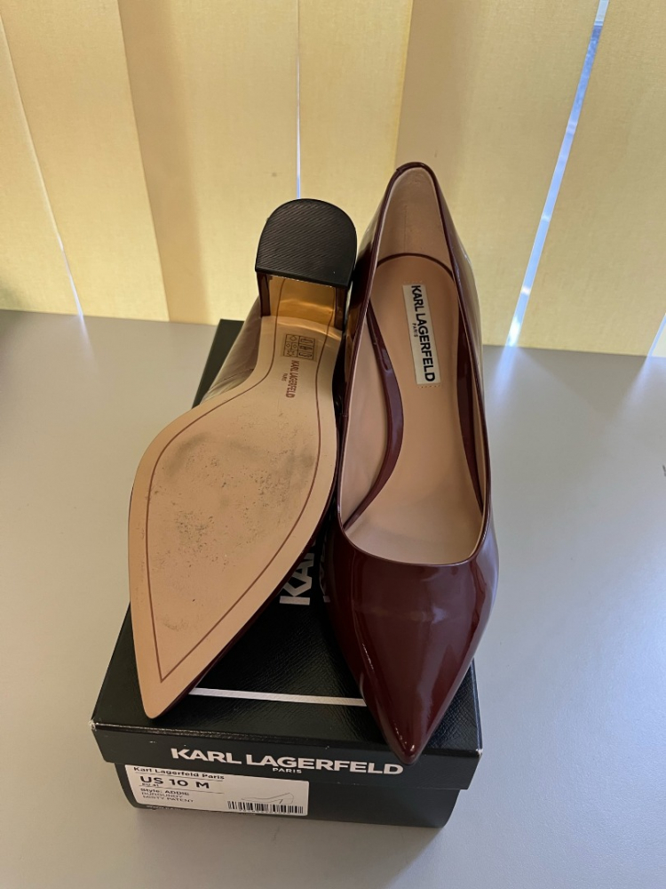 Karl Lagerfeld Addie