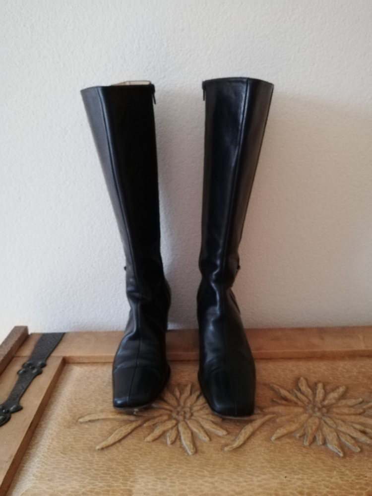 Ferragamo Kniehohe Stiefel