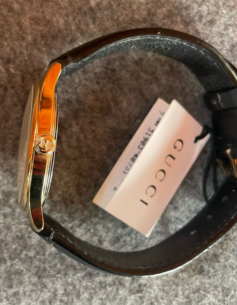 Gucci Unisex Gucci G-Timeless Watch