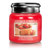 Village Candle 'Fresh Strawberries' Duftende Kerze - 454 g