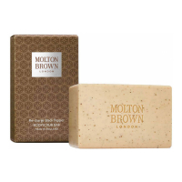 Molton Brown 'Re-charge Black Pepper' Body Scrub Soap - 250 g