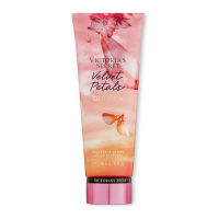 Victoria's Secret 'Velvet Petals Golden' Body Lotion - 236 ml