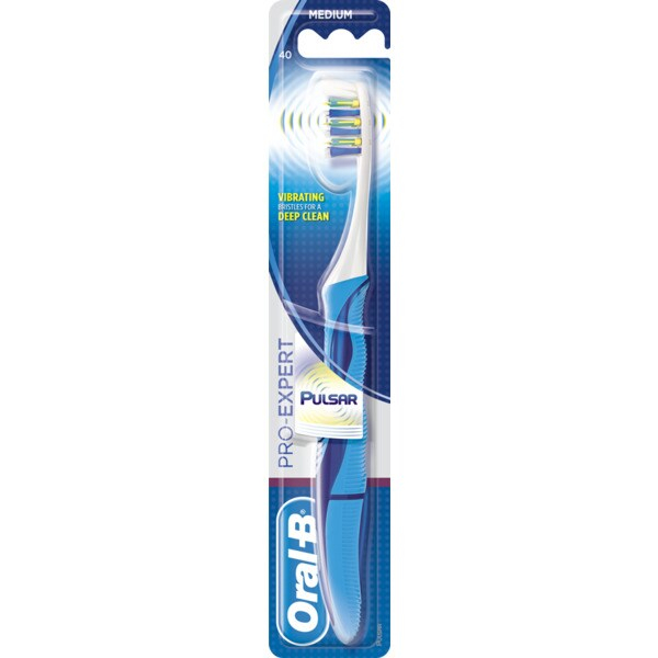 Brosse à dents 'Pro-Expert Pulsar' - 35 Medium
