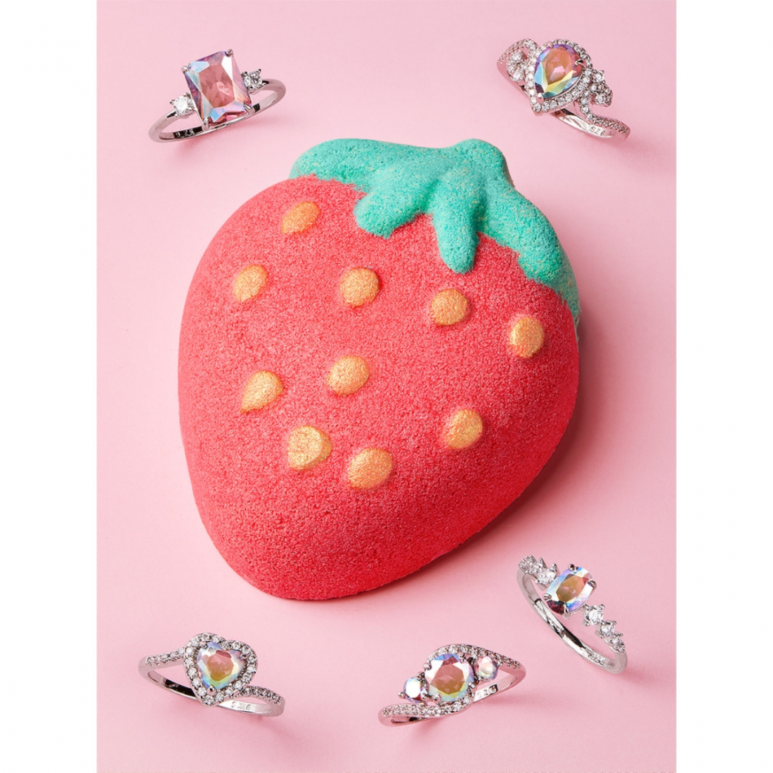 Women's 'Strawberry' Bath Bomb Set - 250 g