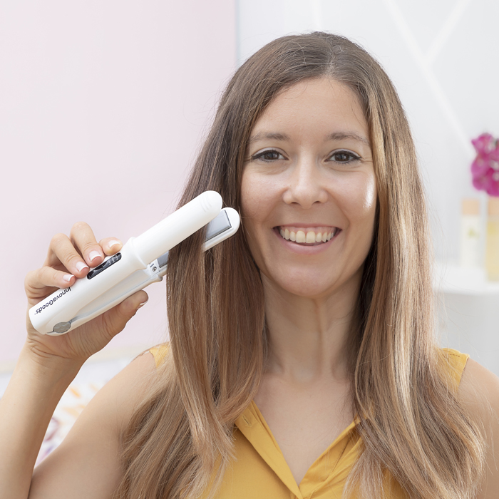 Rechargeable Hair Straightening Iron With Power Bank Hesser