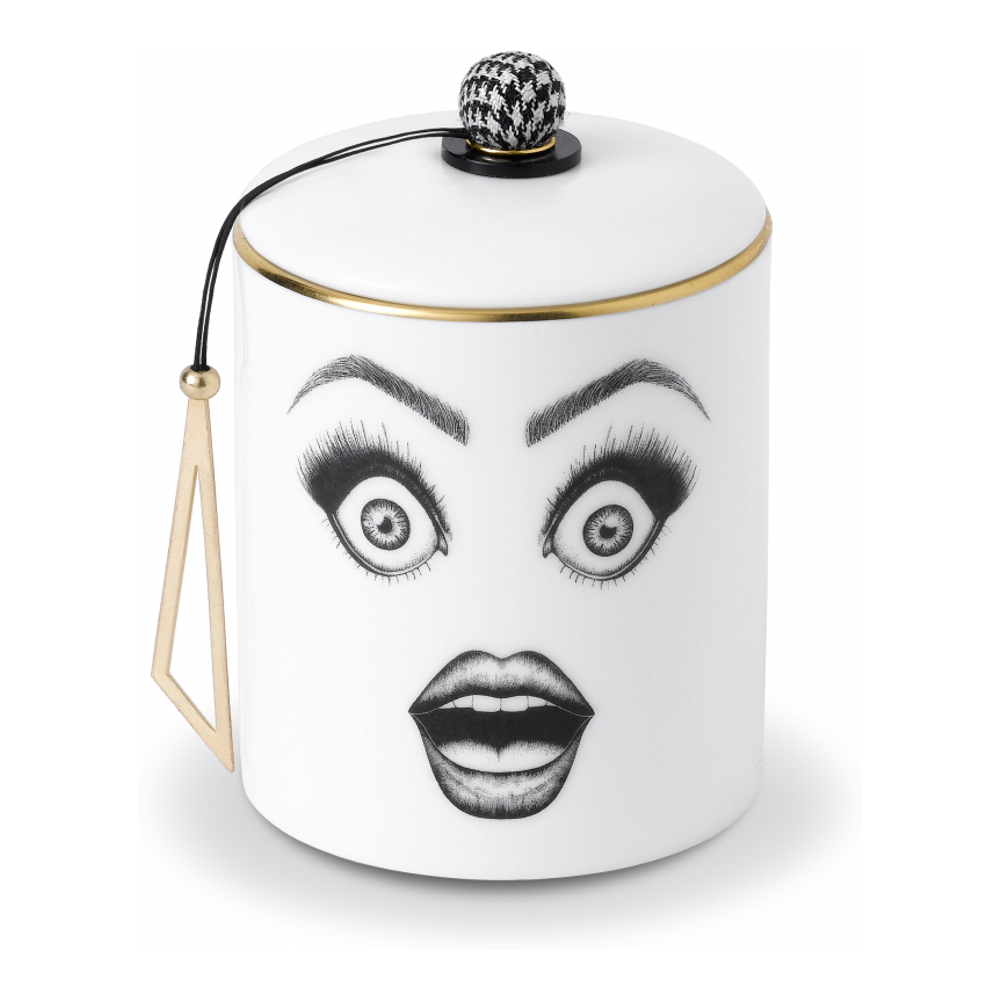 'The Performer' Scented Candle - 200 g