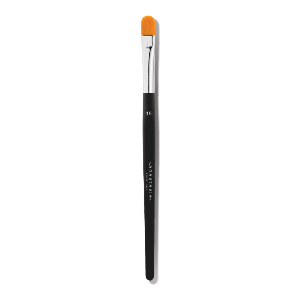 'Brush 18 – Precise' Concealer Brush