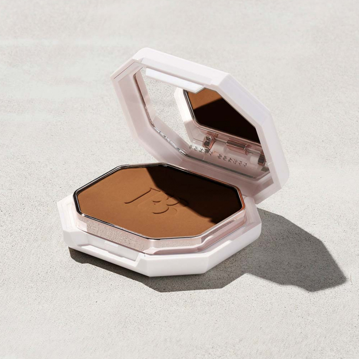 'Pro Filt’r Soft Matte' - 385 Medium Deep With Neutral Undertone, Powder Foundation 9.1 g