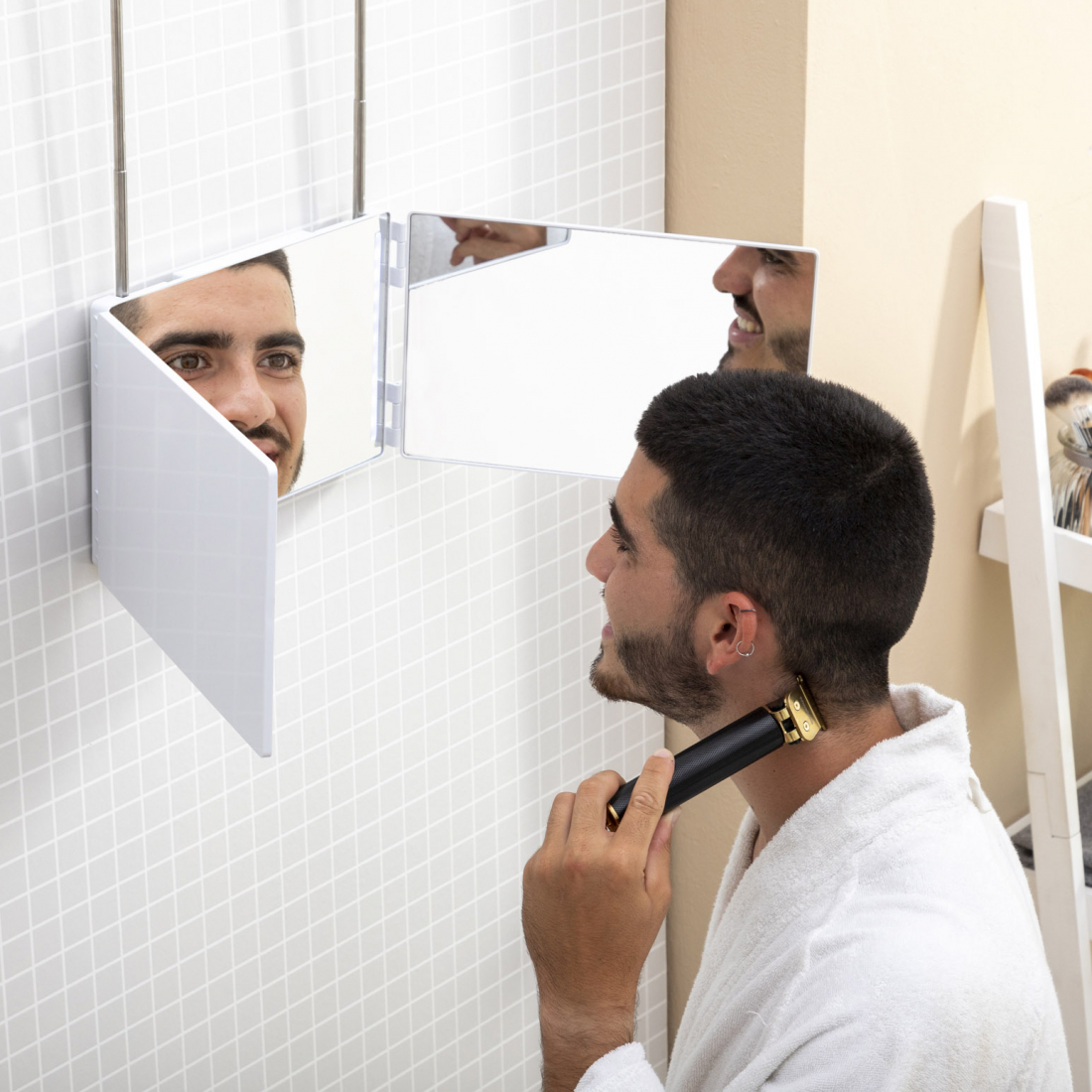 Badezimmerspiegel mit LED-Licht und 360 ° -Sicht SelfKut