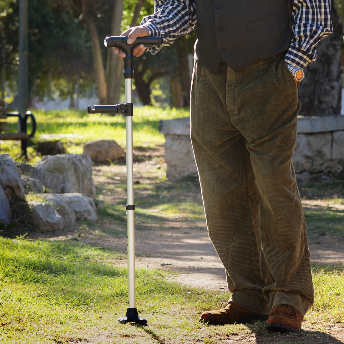 Canne Avec Main Mécanique 6 En 1
