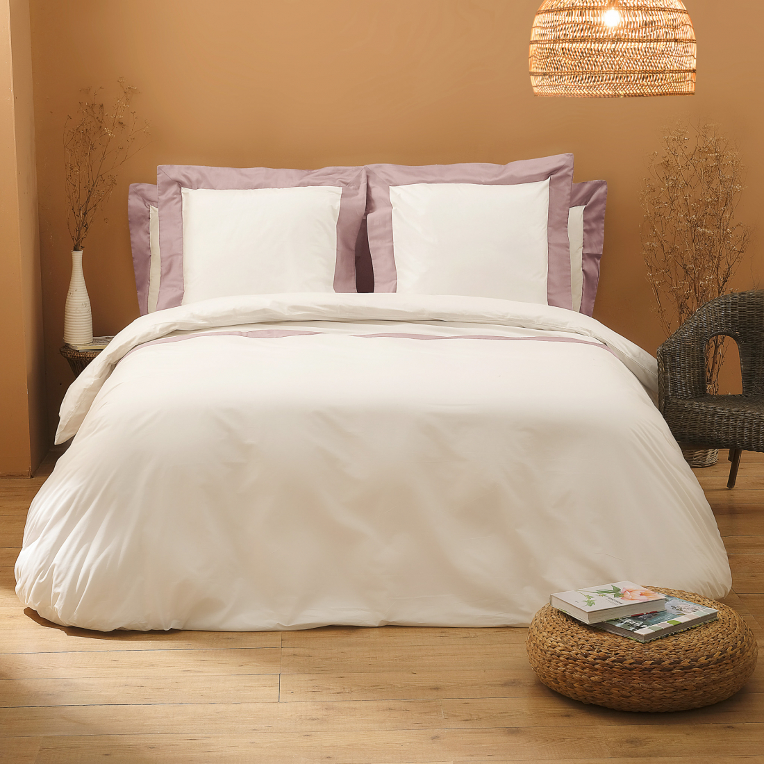 Sharon Pink Queen-Size Duvet Cover Set
