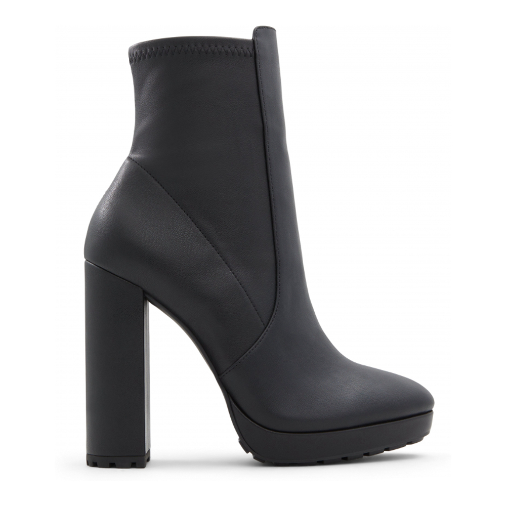Women's 'Ocomatha' Ankle Boots