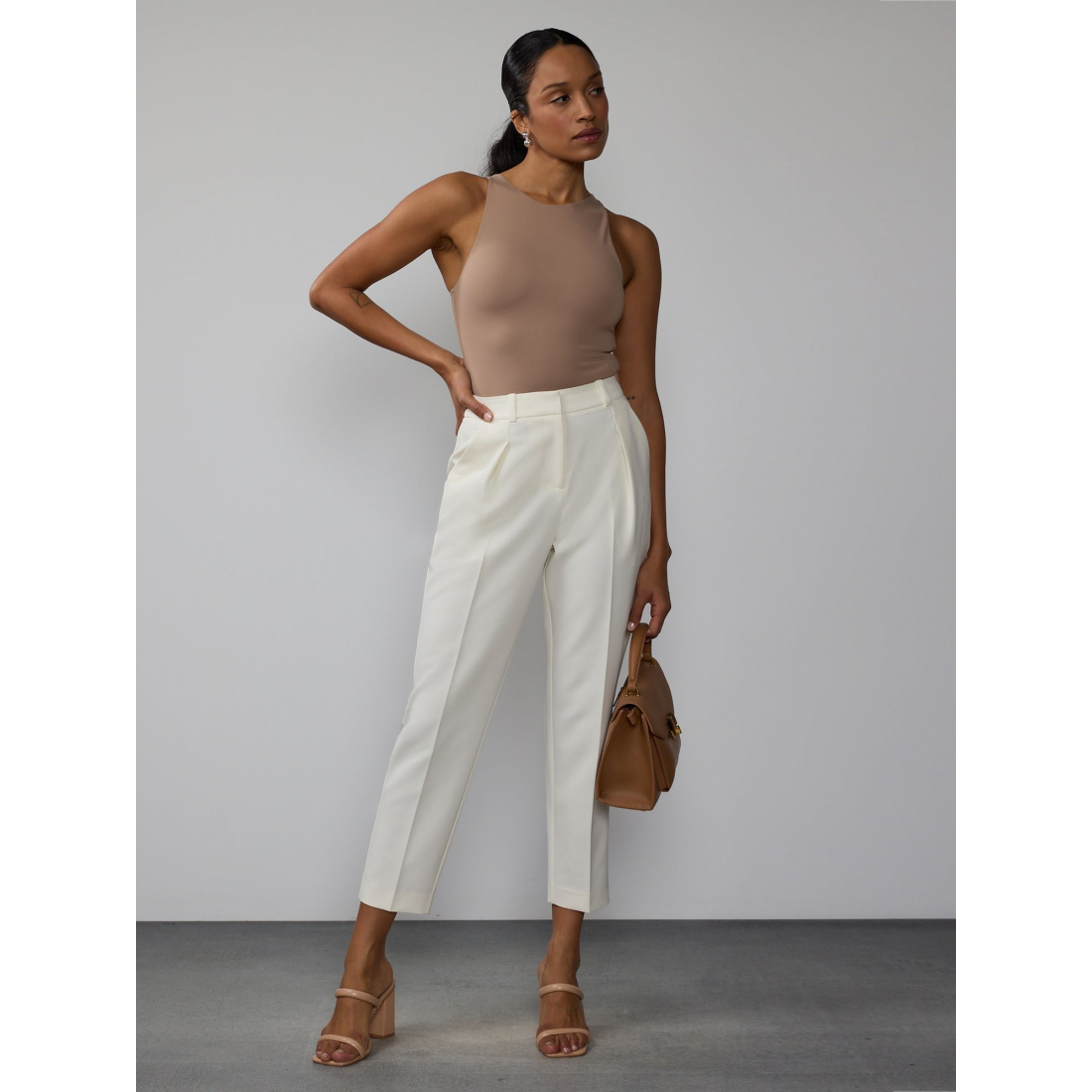 Women's 'Essential Pleated Ankle' Trousers