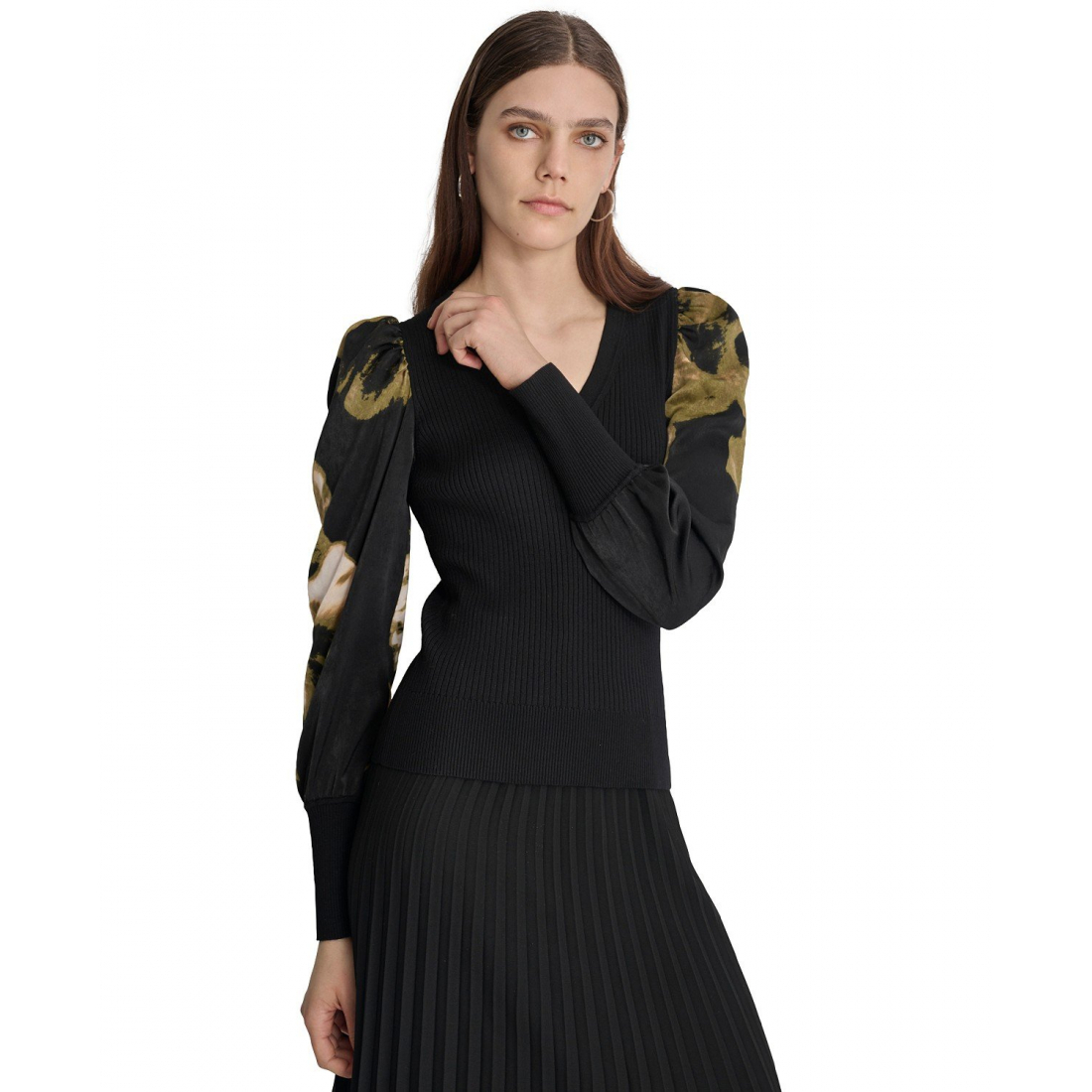 Top à manches longues 'V-Neck Rib-Knit Satin' pour Femmes