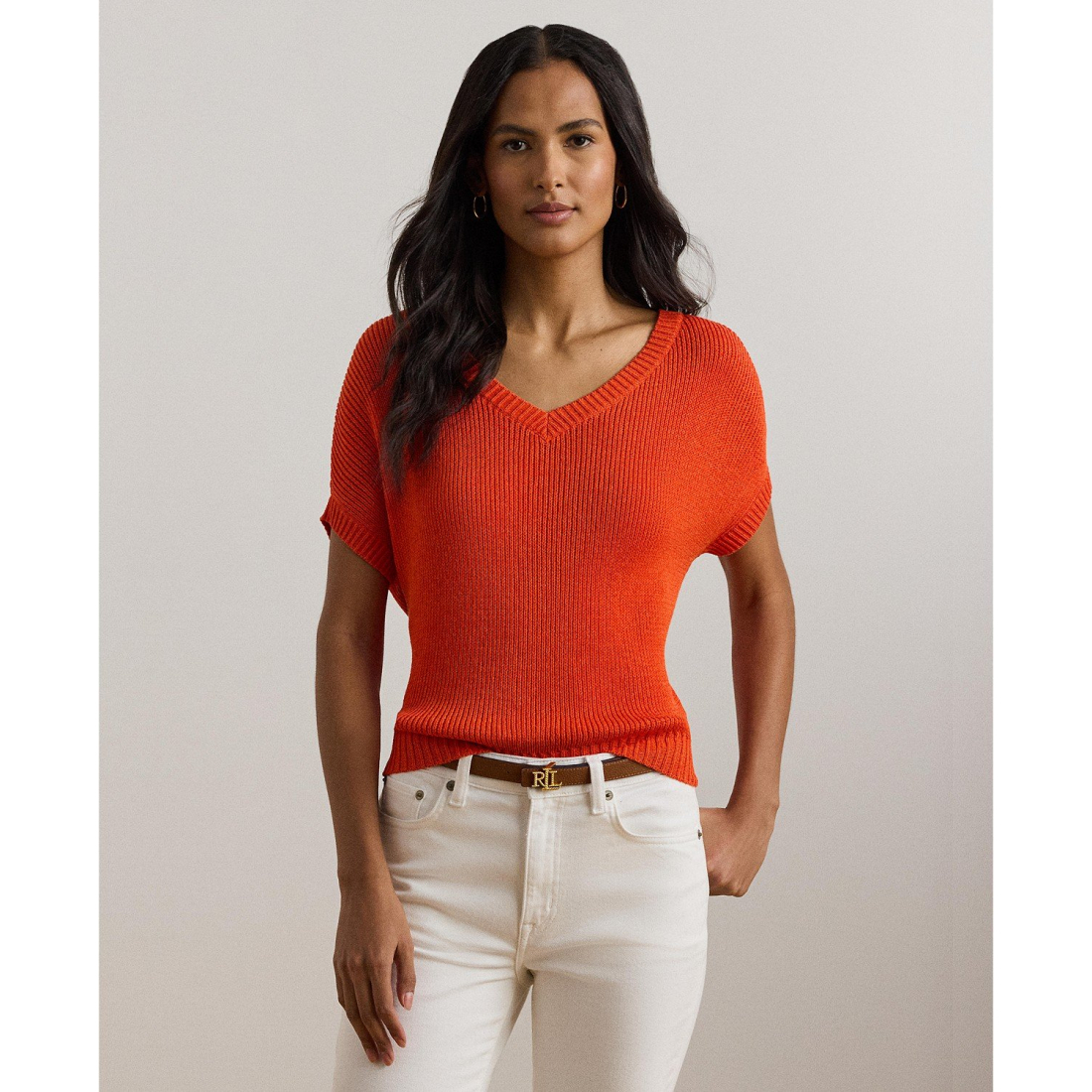 'Rib-Knit Short-Sleeve V-Neck Sweater' pour Femmes