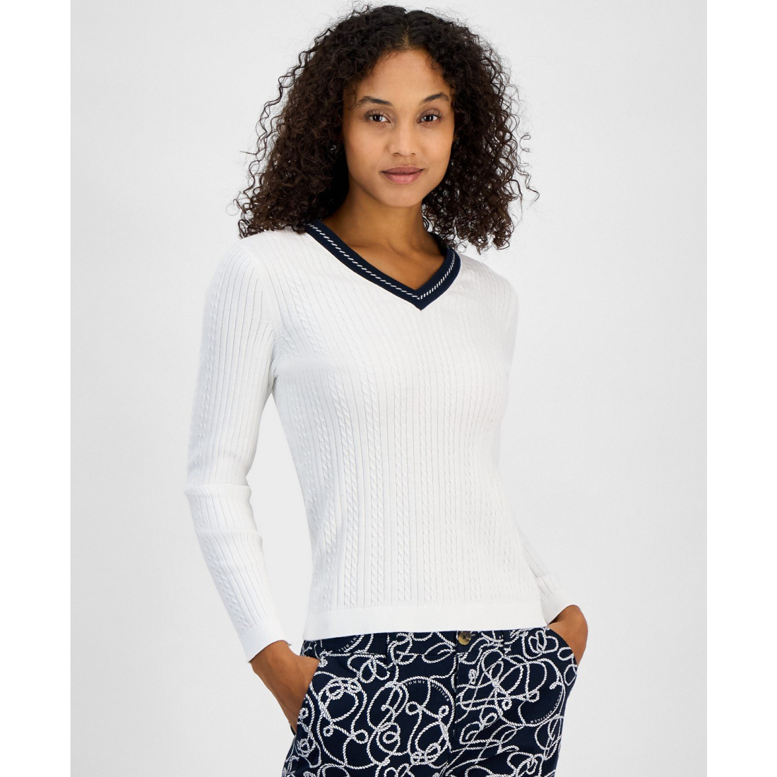 'Cable-Knit Cotton Sweater' pour Femmes