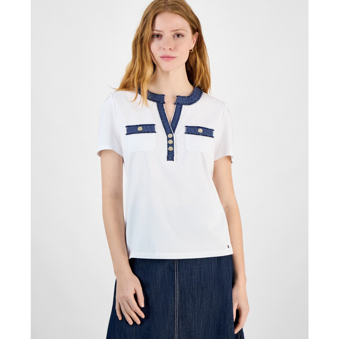 'Denim-Trim Split-Neck Knit Top' pour Femmes