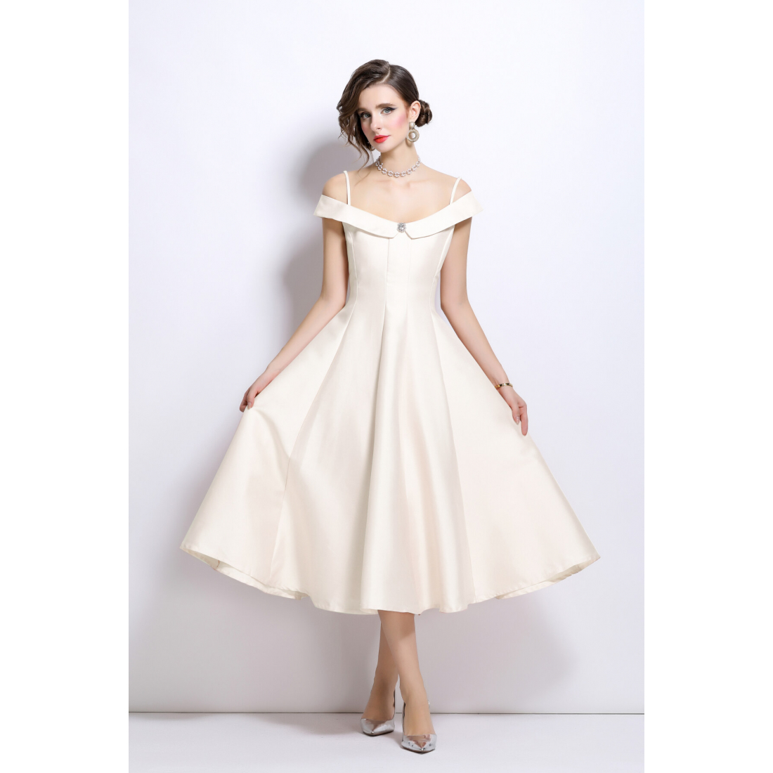 Robe de soirée 'Off-Shoulder Spaghetti Strap Waist-Cinching' pour Femmes