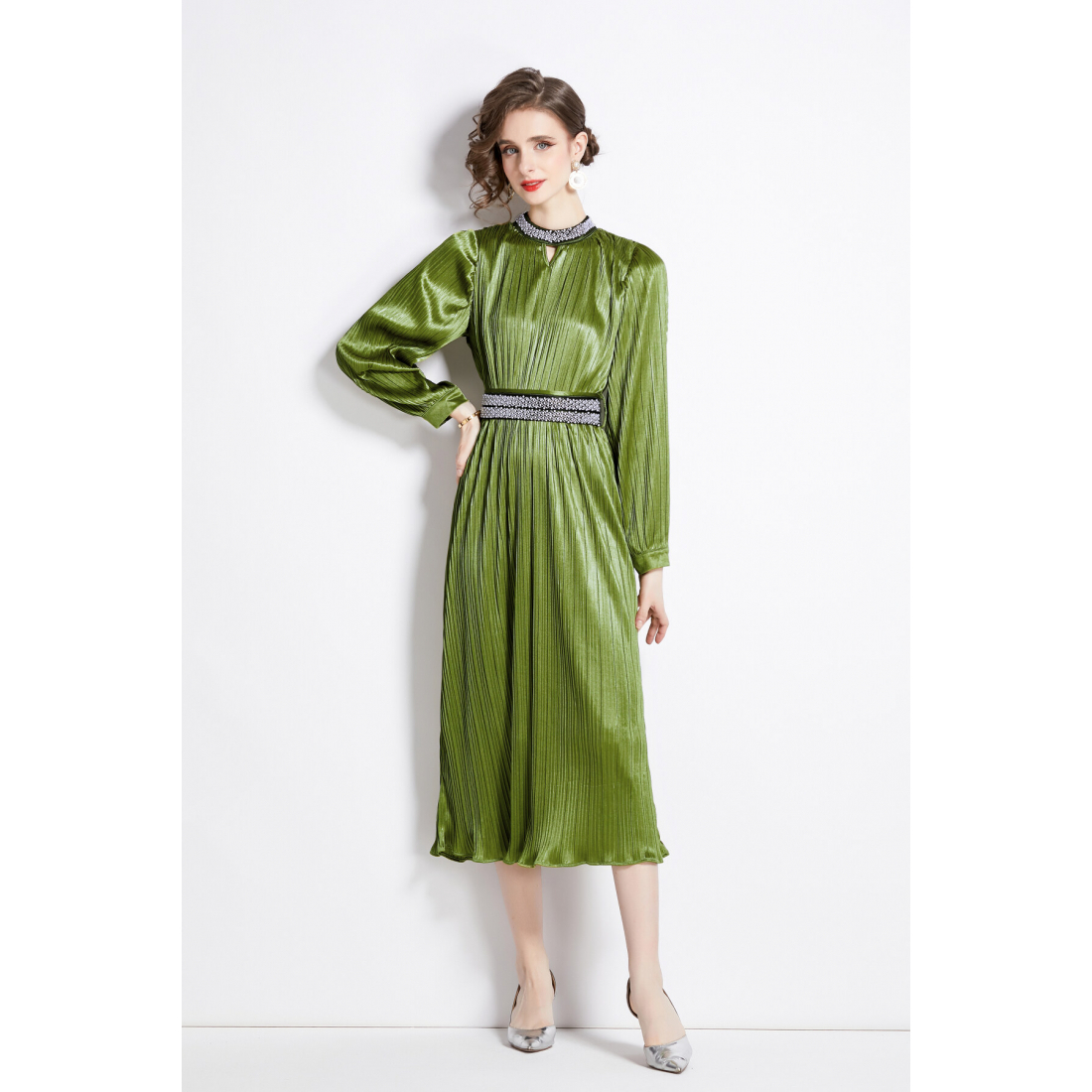 Robe 'Lantern Sleeve Waist Tie Heavily Beaded Pleated' pour Femmes