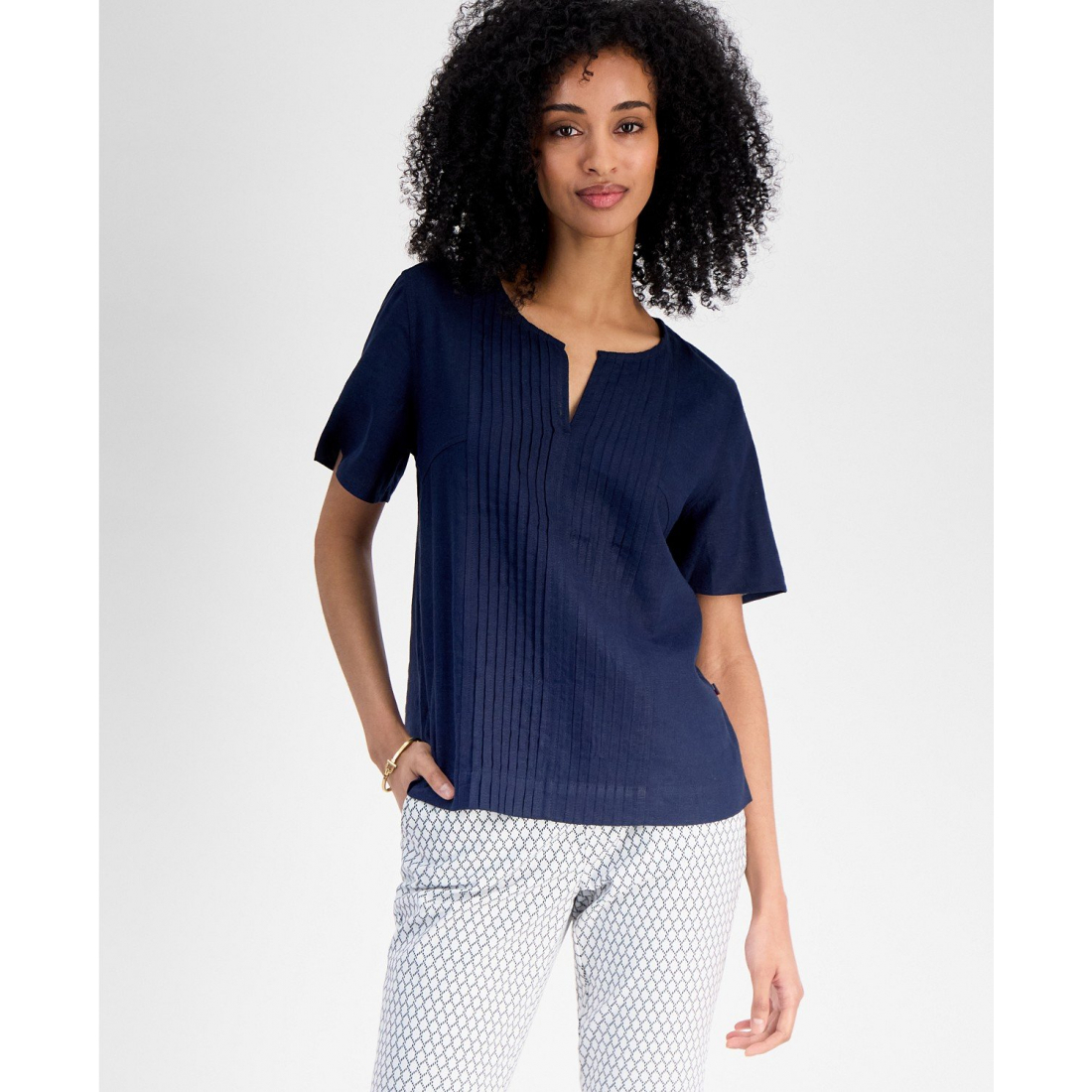'Pintucked Linen-Blend Top' pour Femmes