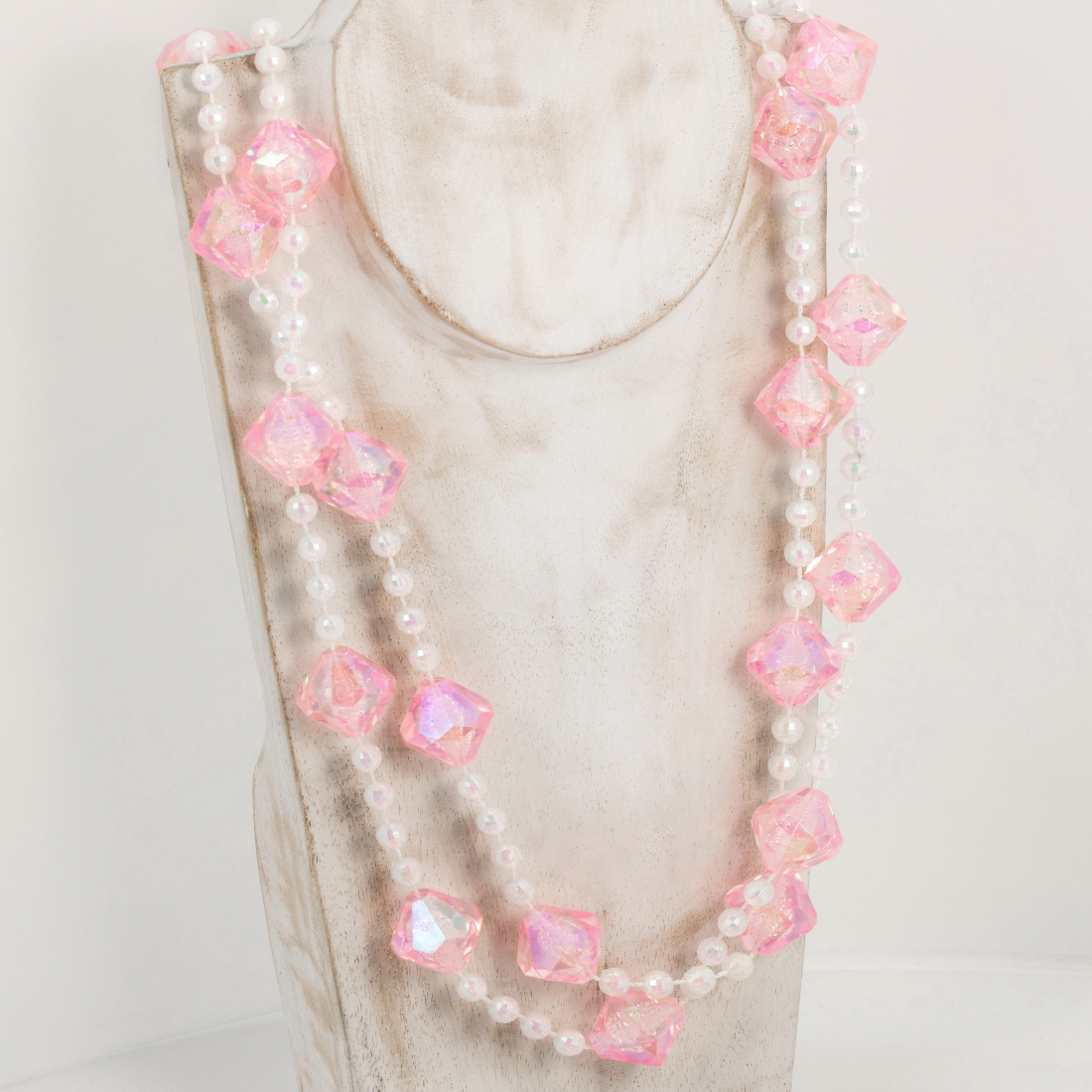 Collier 'Shadde Long Of Alternating Pearls Adorned' pour Femmes