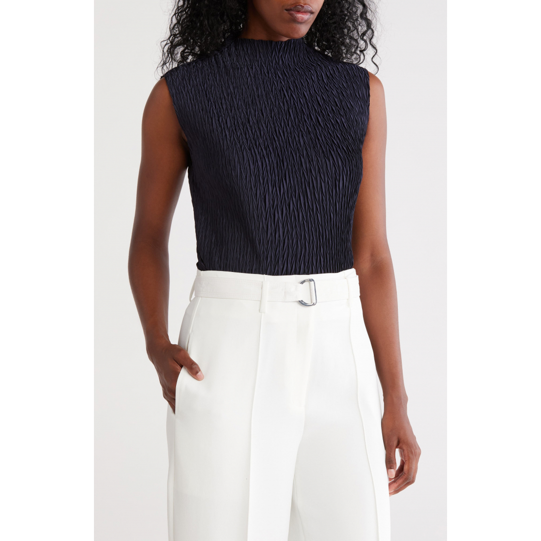 Top 'Funnel Neck Pleated Woven' pour Femmes