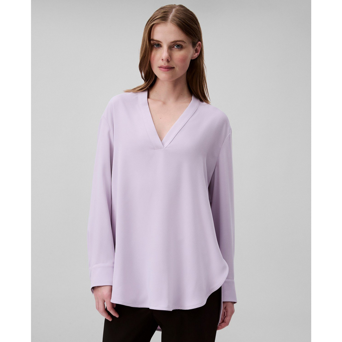 Femmes's 'Relaxed V-Neck Popover' Blouse