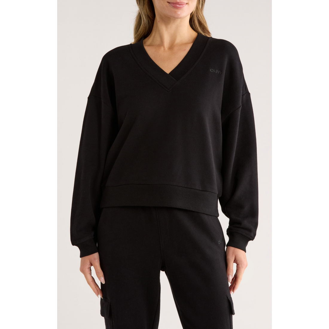 Women's 'Embroidered Logo Pullover' Sweatshirt