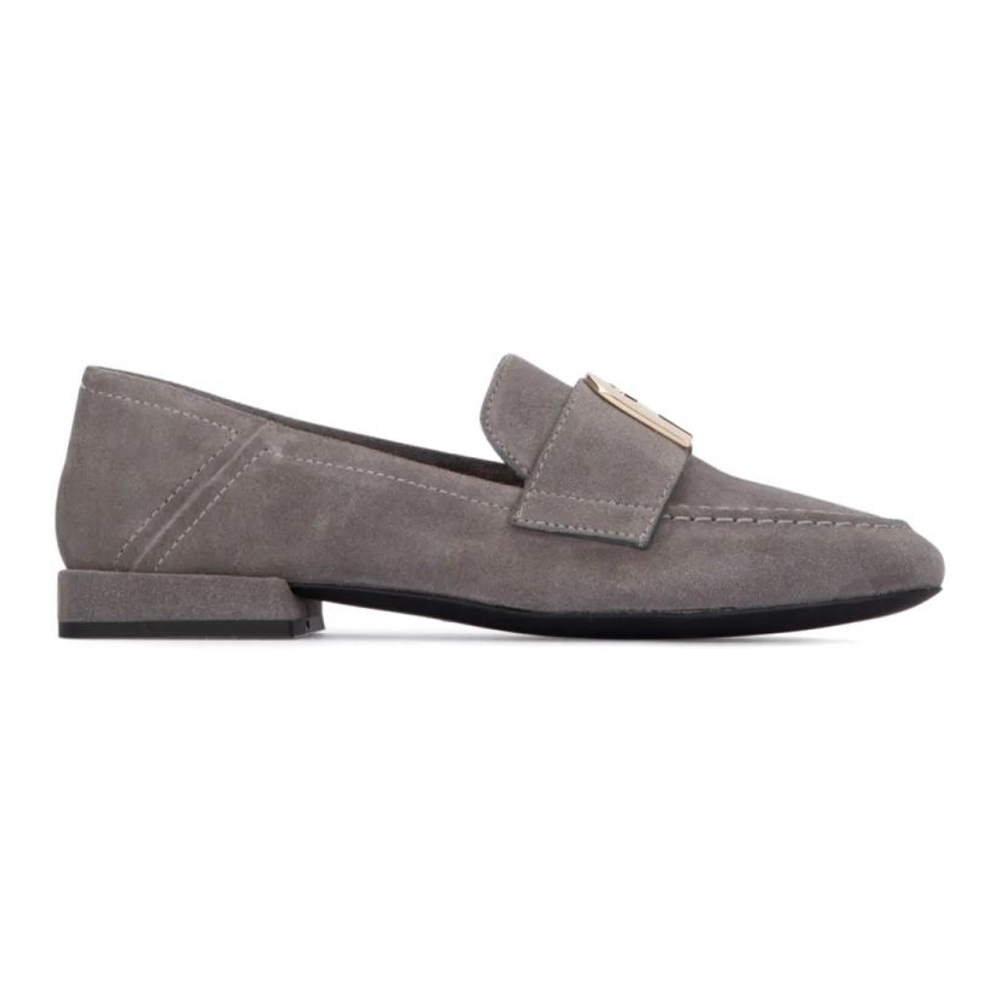 Women's 'Plaque' Loafers