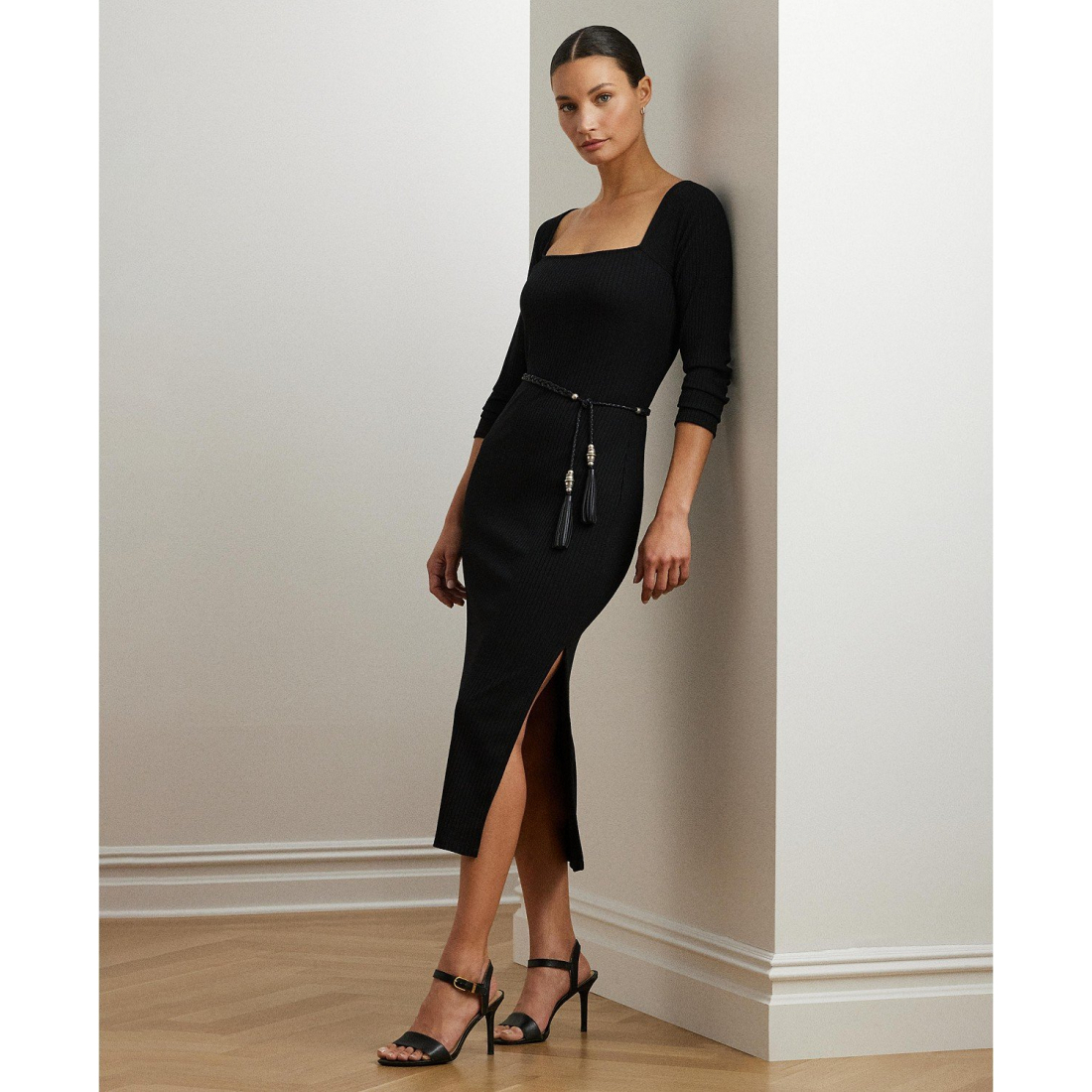 'Rib-Knit Long-Sleeve Midi Dress' pour Femmes