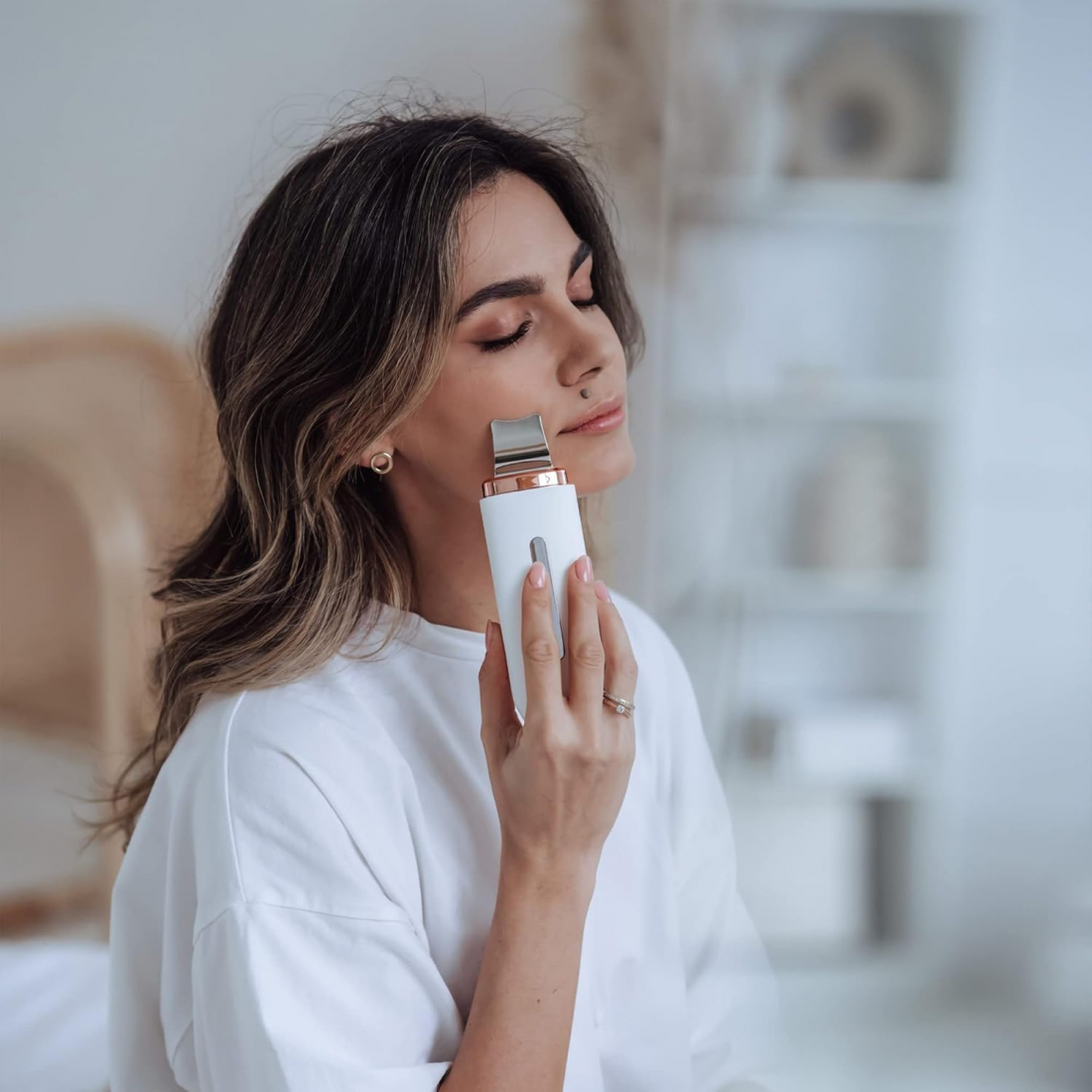 Appareil de peeling par cavitation multifonctionnel Scrub Pro Blanc