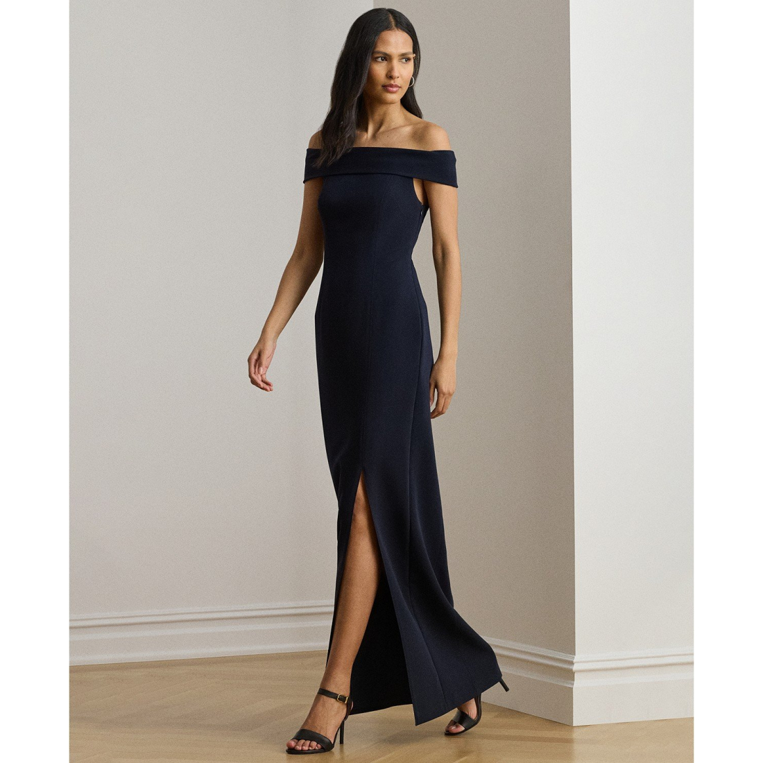 'Off-the-Shoulder Gown' pour Femmes