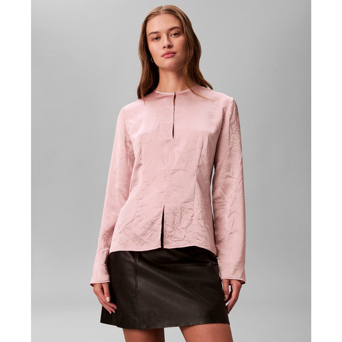 'Long Sleeve Button-Down Relaxed Top' pour Femmes