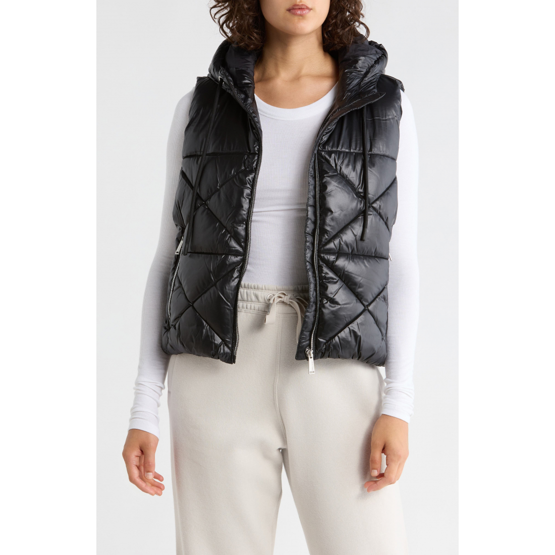 'Hooded Diamond Quilted Vest' pour Femmes