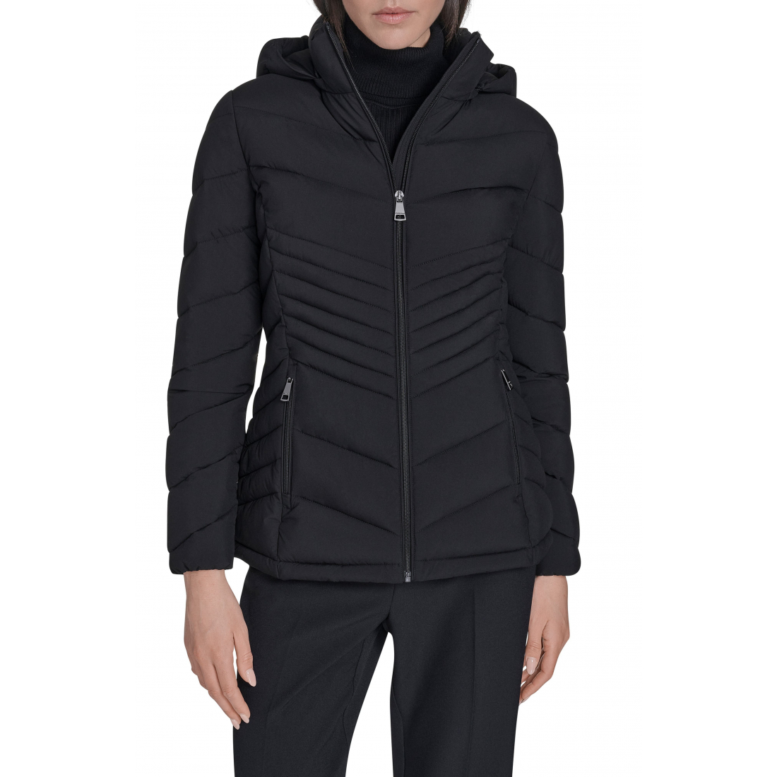 'Water Resistant Chevron Quilted Puffer Jacket' pour Femmes
