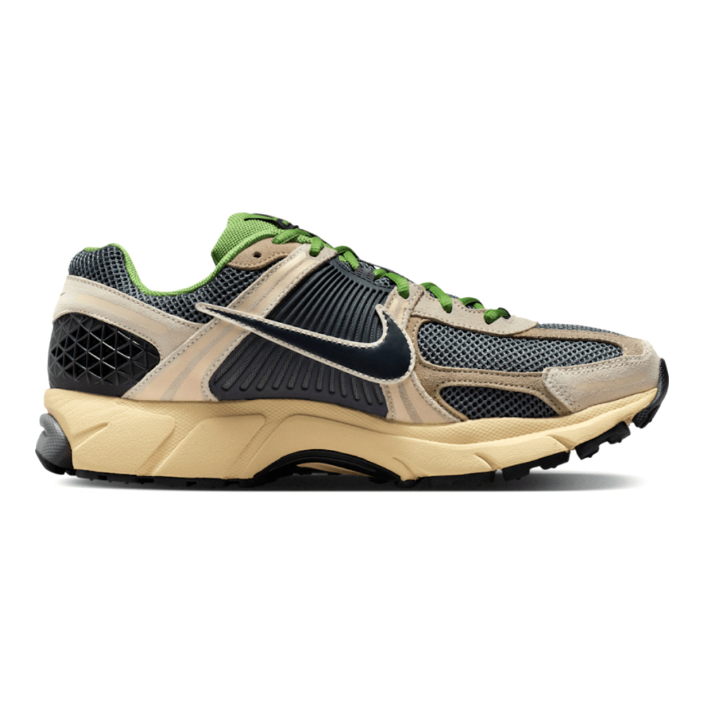 'Zoom Vomero 5' Sneakers