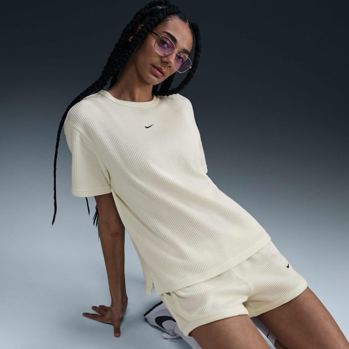 T-shirt 'Sportswear Chill Waffle' pour Femmes