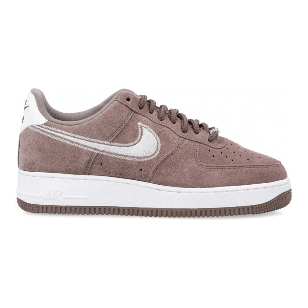 Sneakers 'Air Force 1 '07 LV8'