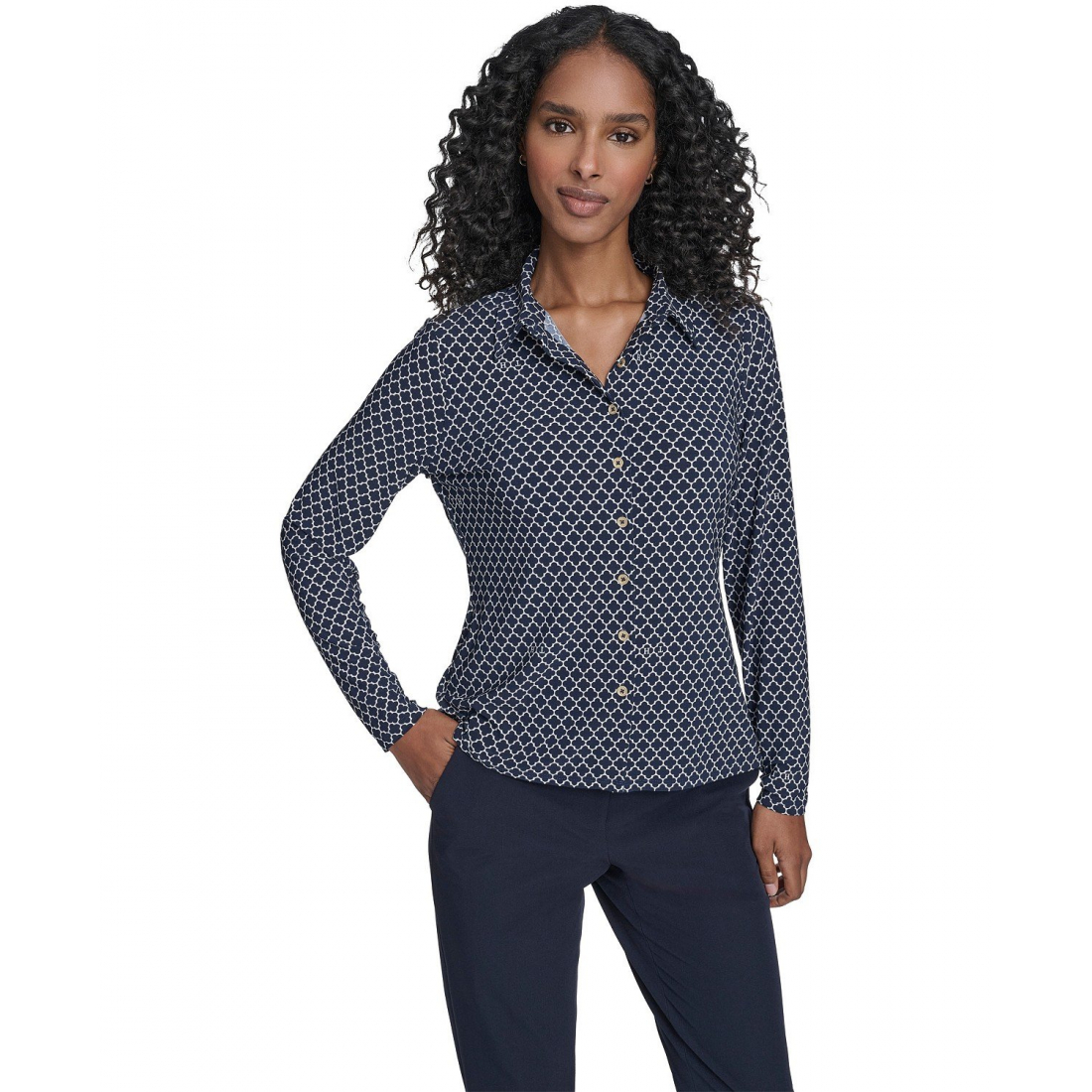 'Long Sleeve Clover Button-Up Top' pour Femmes