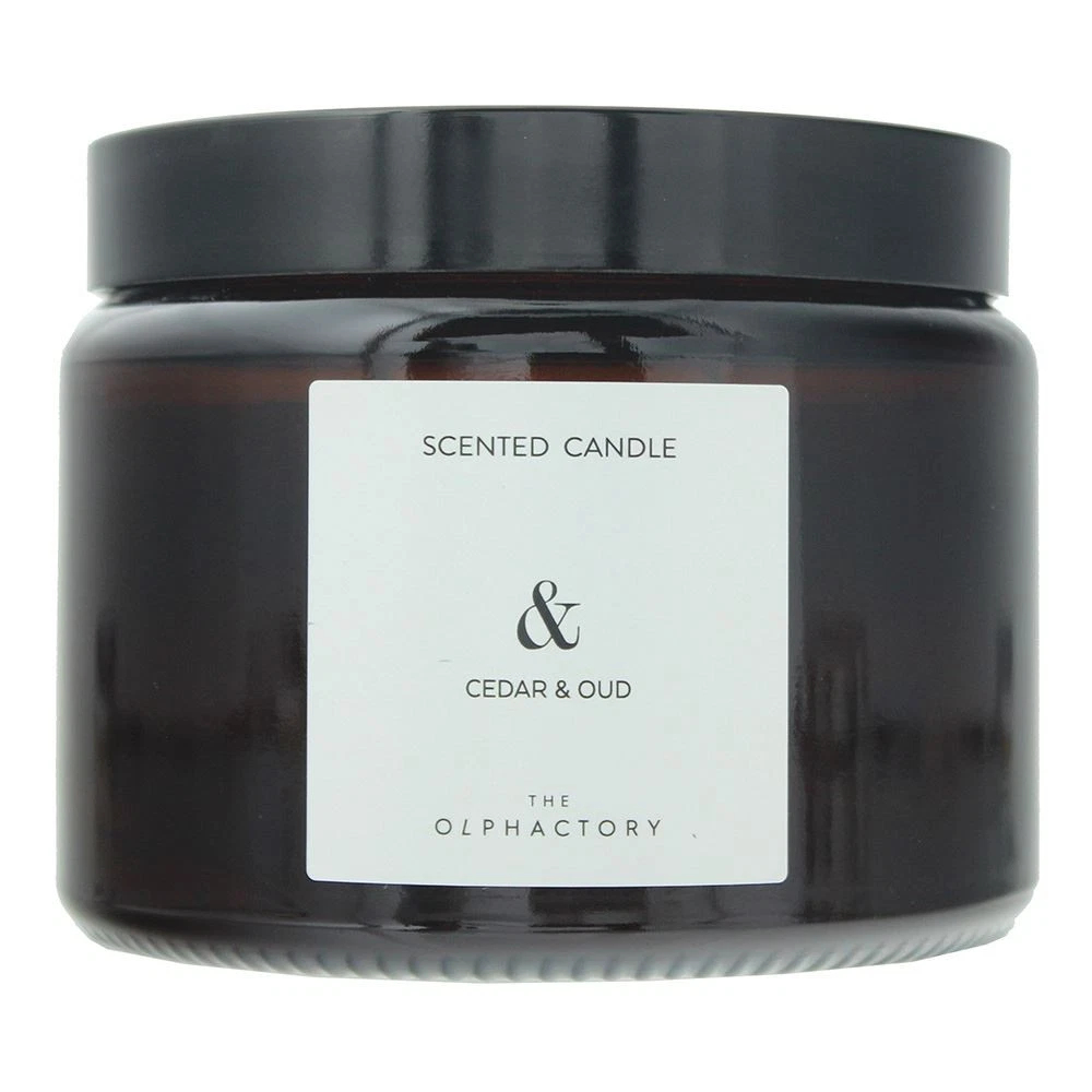 'Cedar & Oud' Scented Candle - 360 g