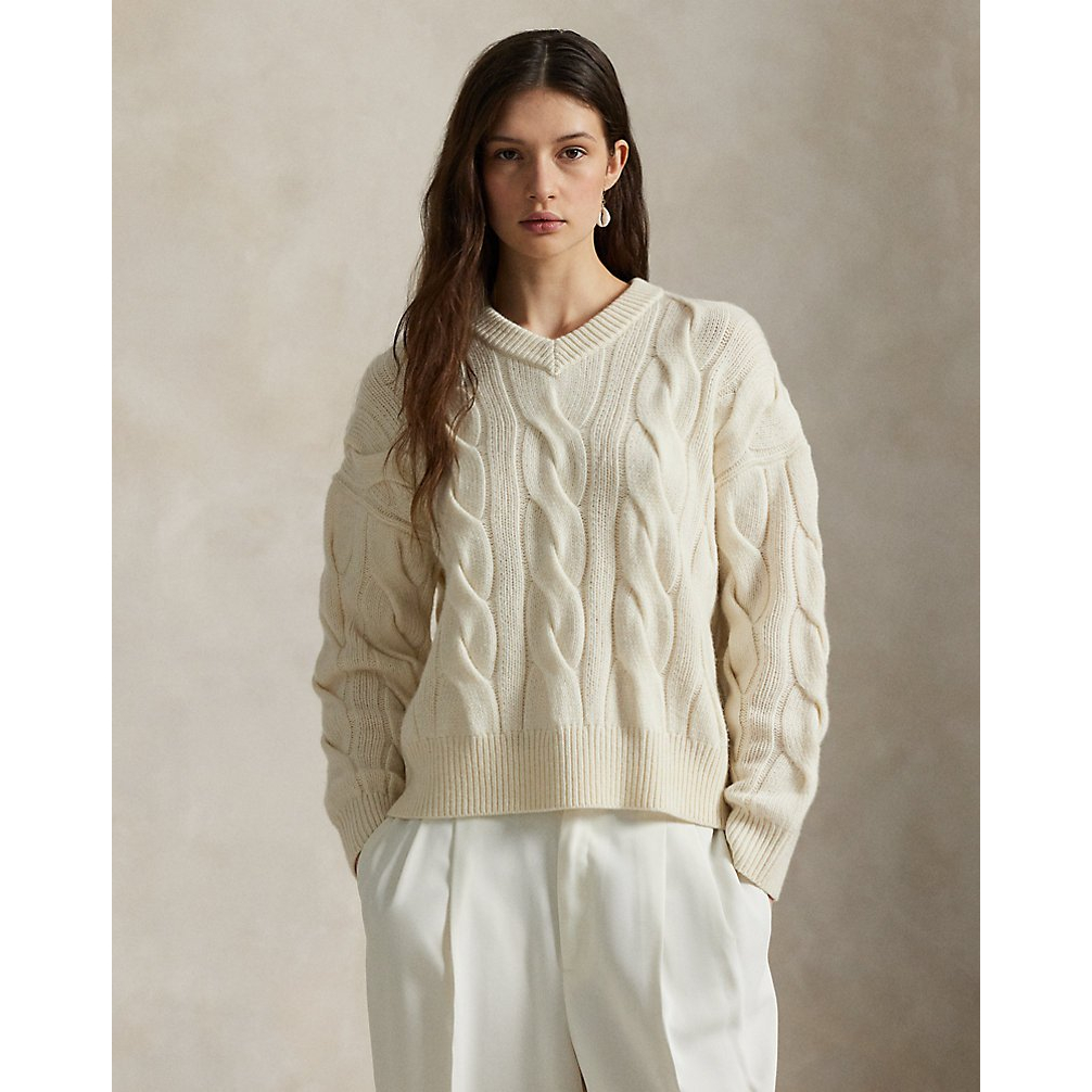 Women's 'Cable-Knit Wool-Cashmere V-Neck Sweater'