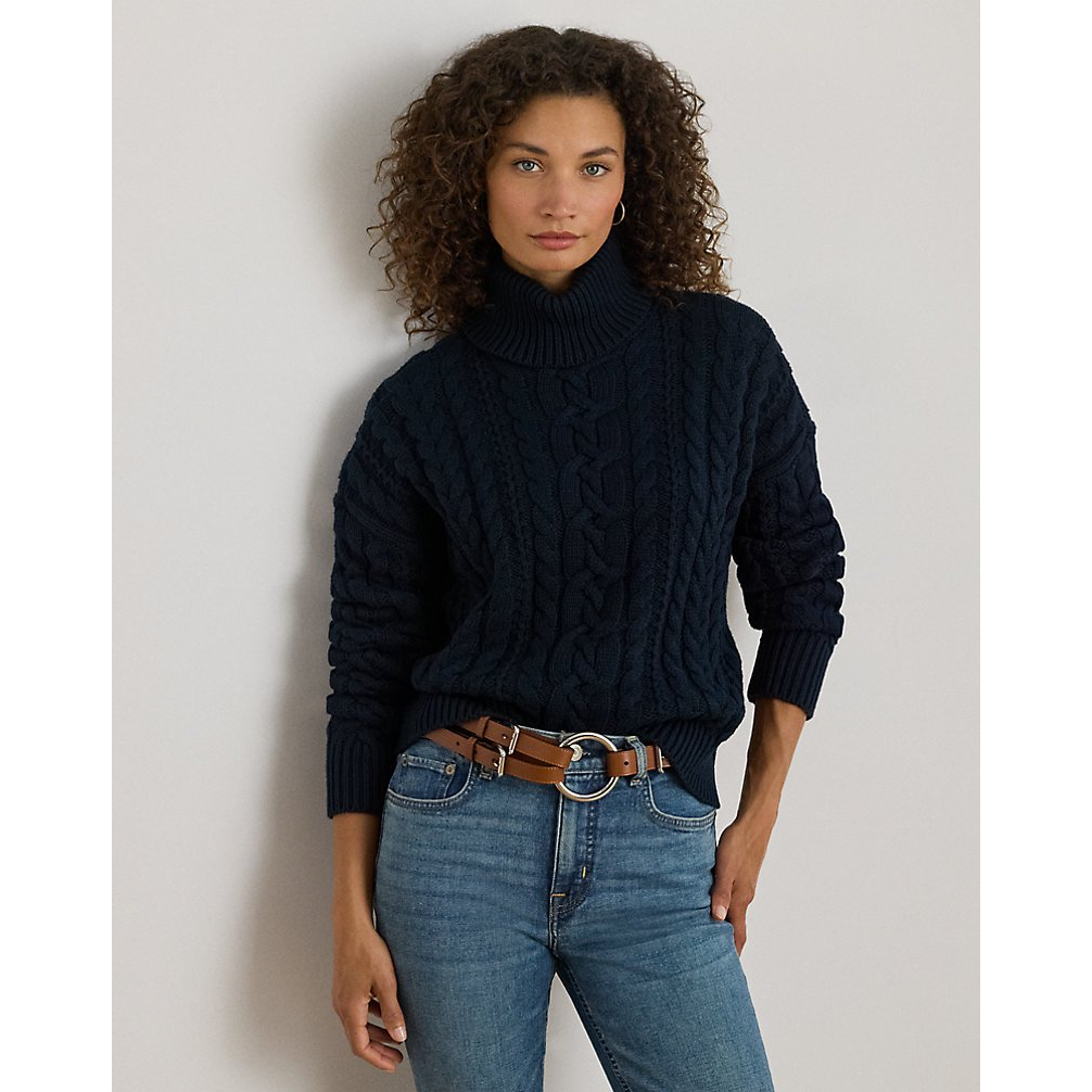 'Cable-Knit Turtleneck Sweater' pour Femmes
