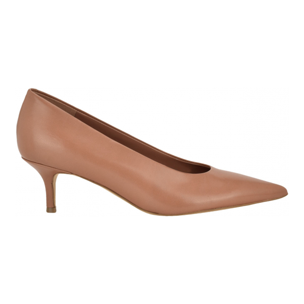 Escarpins 'Voneta Pointed Toe Kitten Heel' pour Femmes