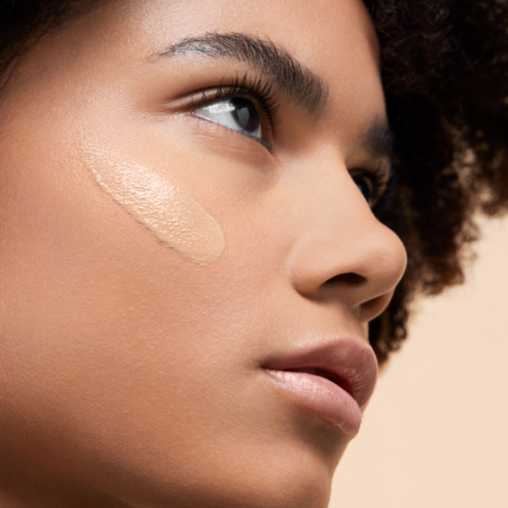 'All Hours Mat Lumineux 24H' Foundation - MN9 25 ml