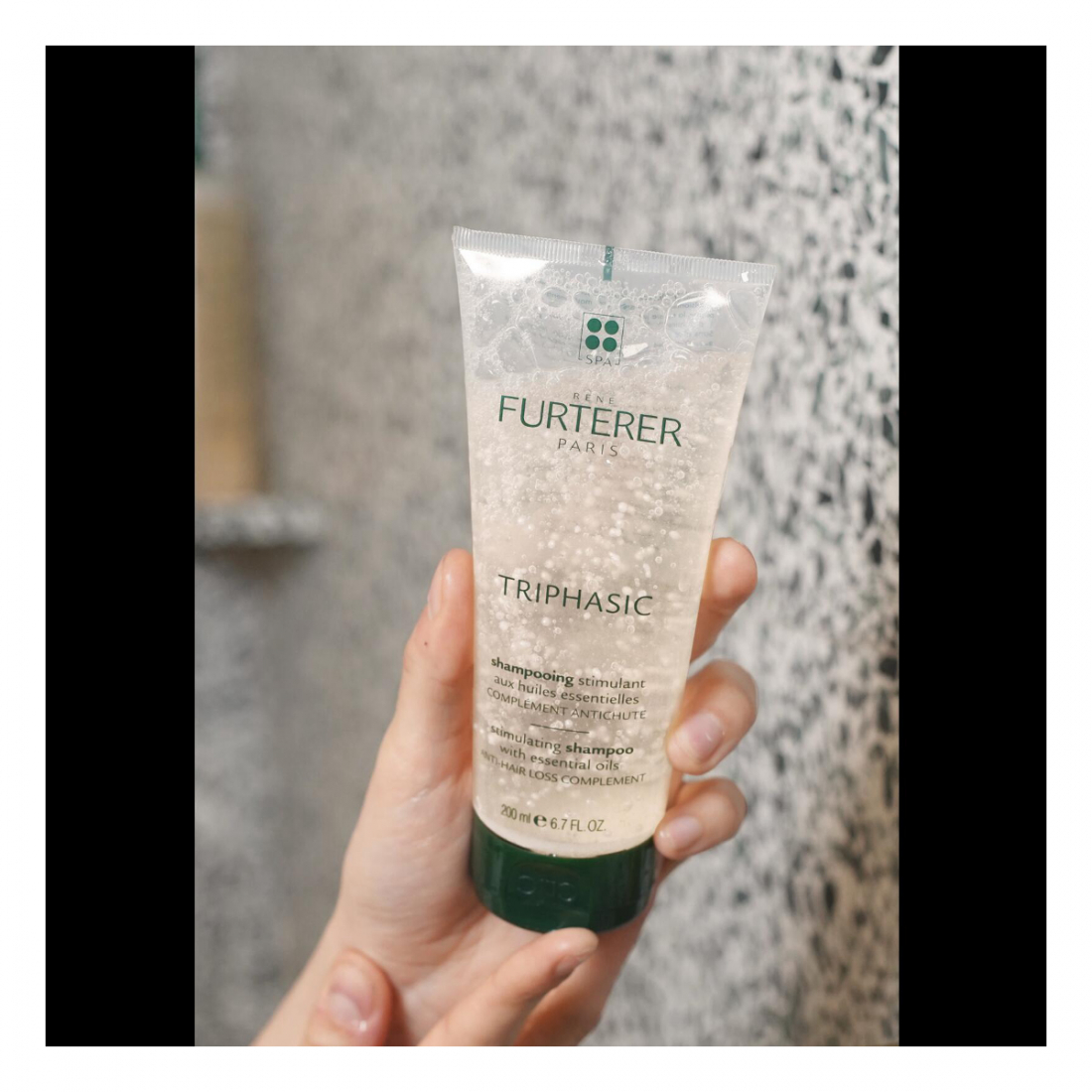 'Stimulant Aux Huiles Essentielles' Shampoo - 50 ml