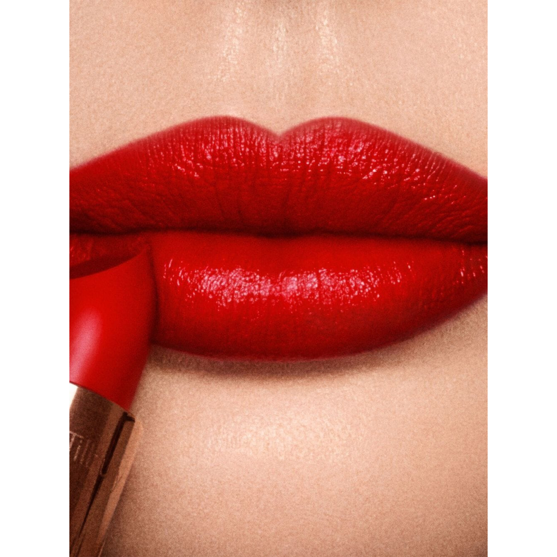 'K.I.S.S.I.N.G Hot Lips' Lipstick - So Red 3.5 g