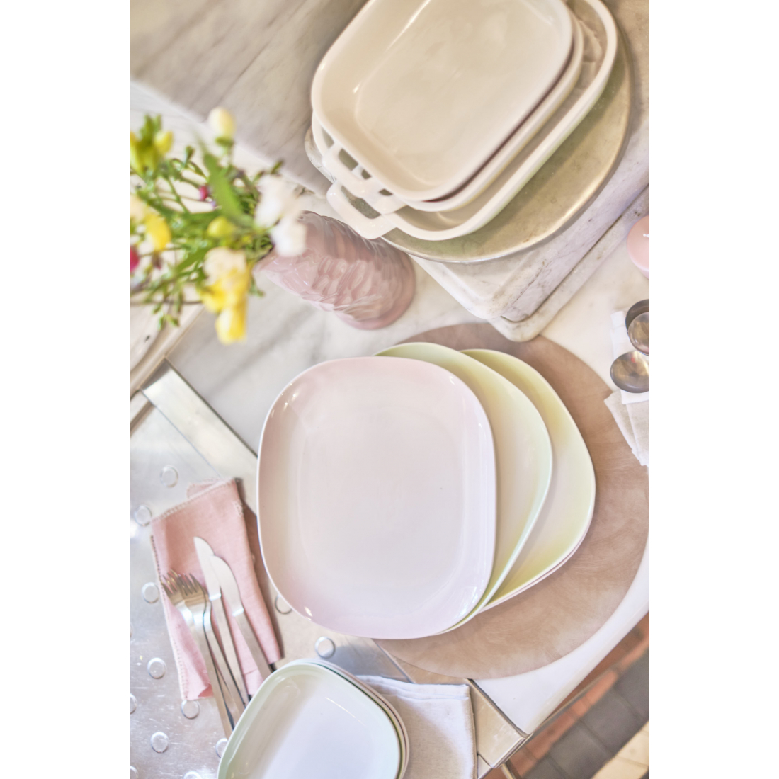'Spring' Plate Set - 18 Pieces