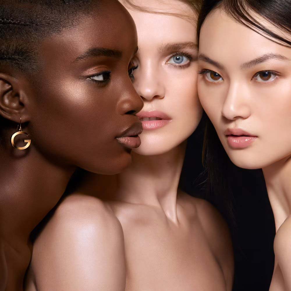 'Parure Gold Skin Control High Perfection & Matte' Compact Foundation - 0N Neutre 10 g